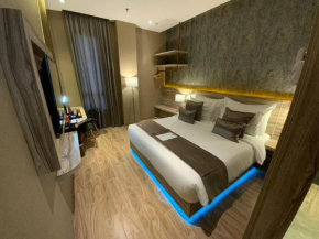 DE PARIS HOTEL